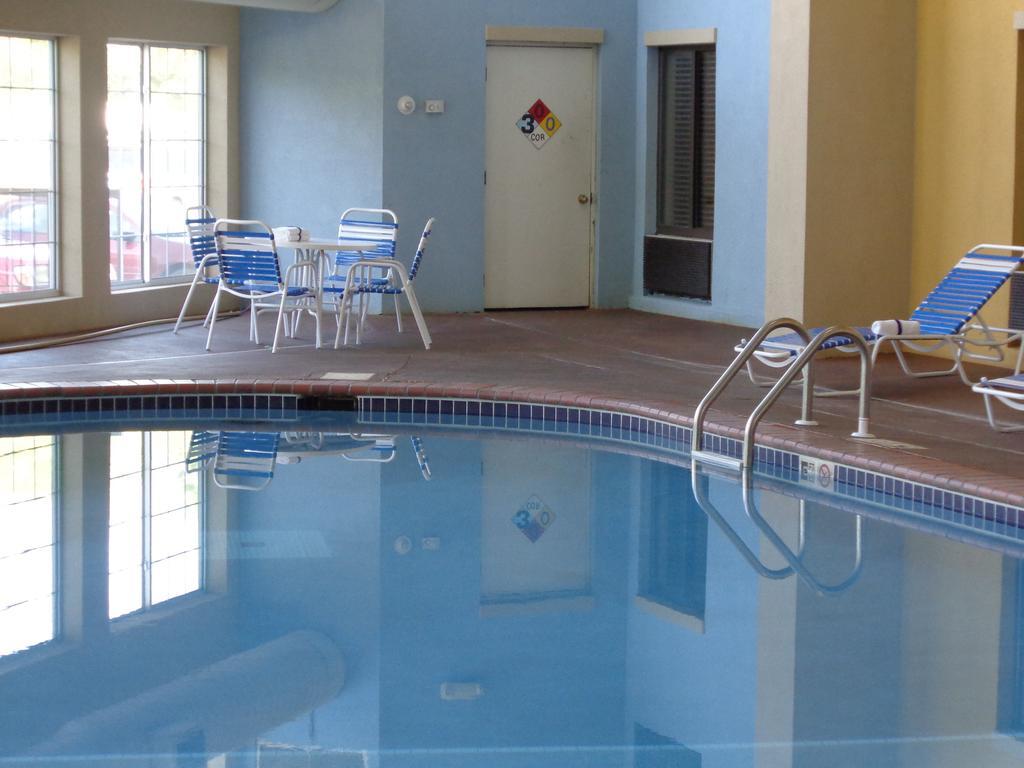 Americinn By Wyndham Johnston Des Moines Urbandale Zewnętrze zdjęcie